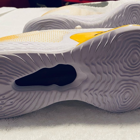 Brand New Nike Air Zoom BB Basketball Shoes - Size 18 - Box 45 - Picture 4 of 4